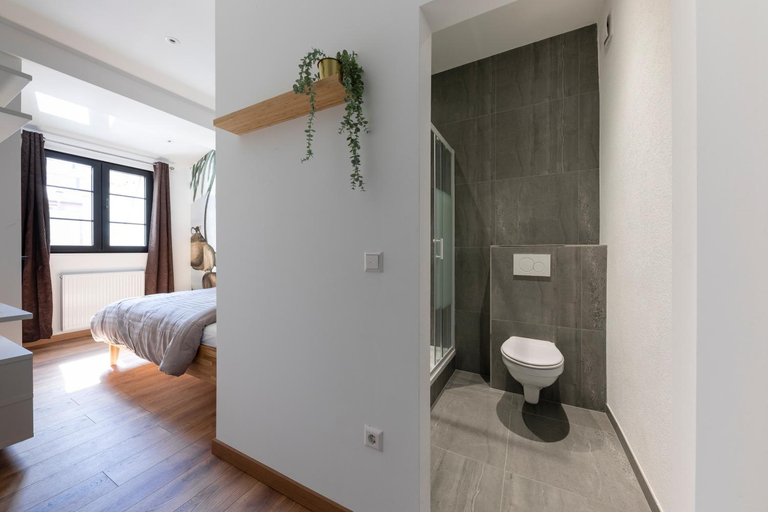 Bathroom 5, IQS Rooms - Chambre double avec salle de bain, Luxembourg
