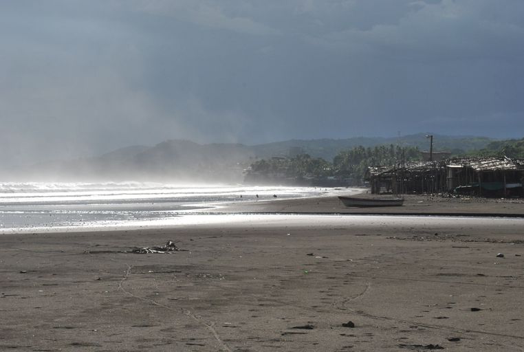Others 5, Tropical Escape @ Sunzal Surf City, Tamanique