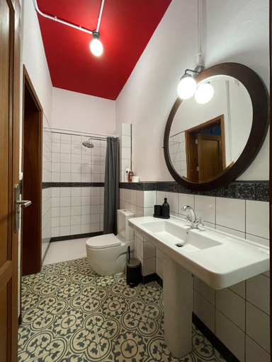 Bathroom 3, Hostal Bubango, Santa Cruz de Tenerife