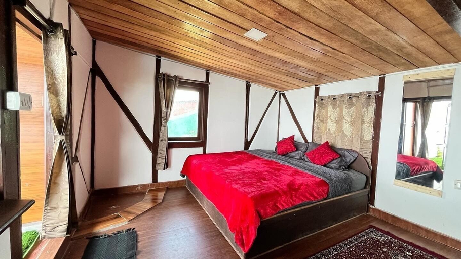 Bedroom 2, Mount Olympus Lounge, Dindigul