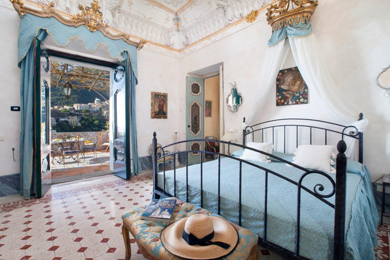 Room 4, Palazzo Crocione in Positano, Salerno