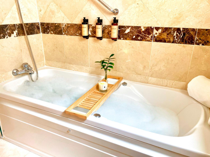 Bathroom 4, Luxury Villa Masca private heated pool Free Car except Christmas, Santa Cruz de Tenerife