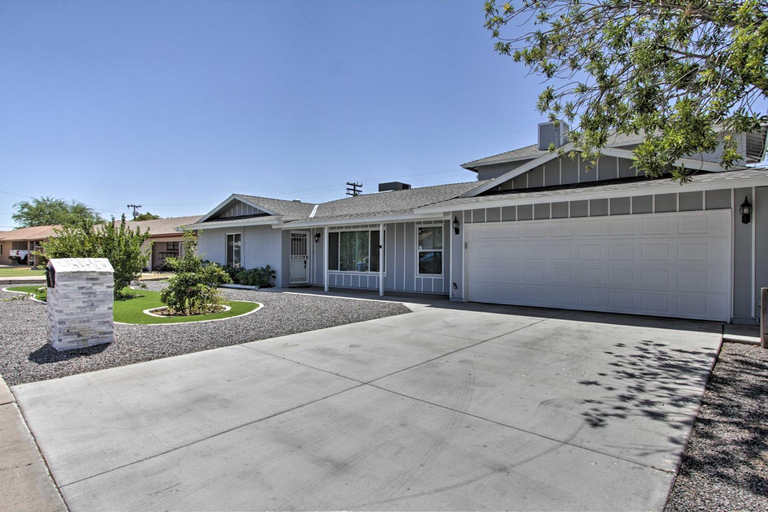 Exterior & Views 1, Ultimate Phoenix Group Getaway: Patio + Pool!, Maricopa