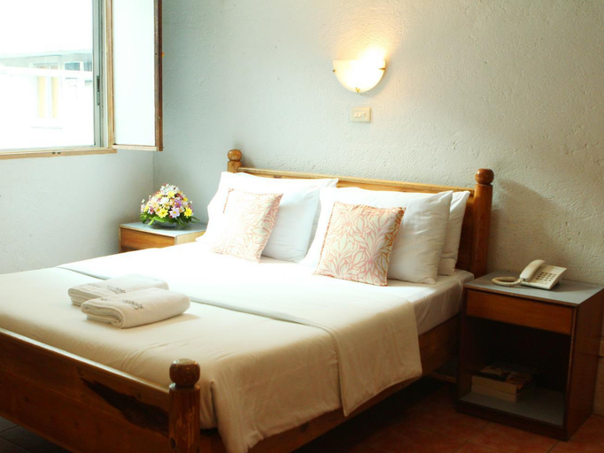 Bedroom 16