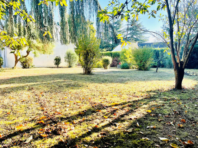 Others 5, 4-stars house 9 guests large garden quiet CDG 5min Disney, Seine-et-Marne