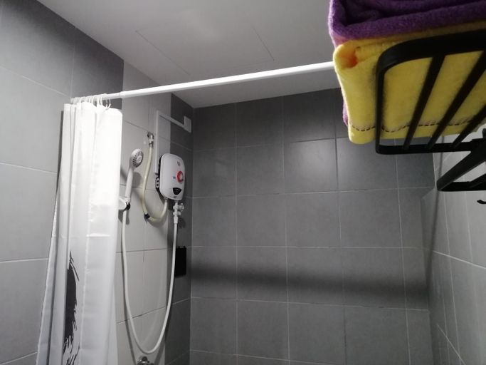 Bathroom 3, Astetica Residences @ Seri Kembangan, Seri Kembangan