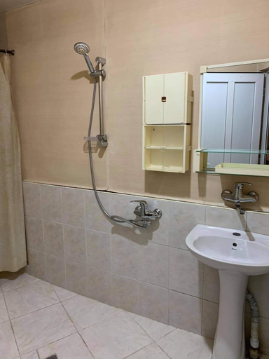 Bathroom, Daisy Hostel & Tour, Yerevan