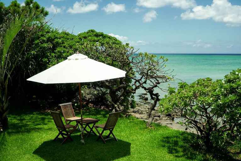 Others 5, Sunset Beach House, Onna