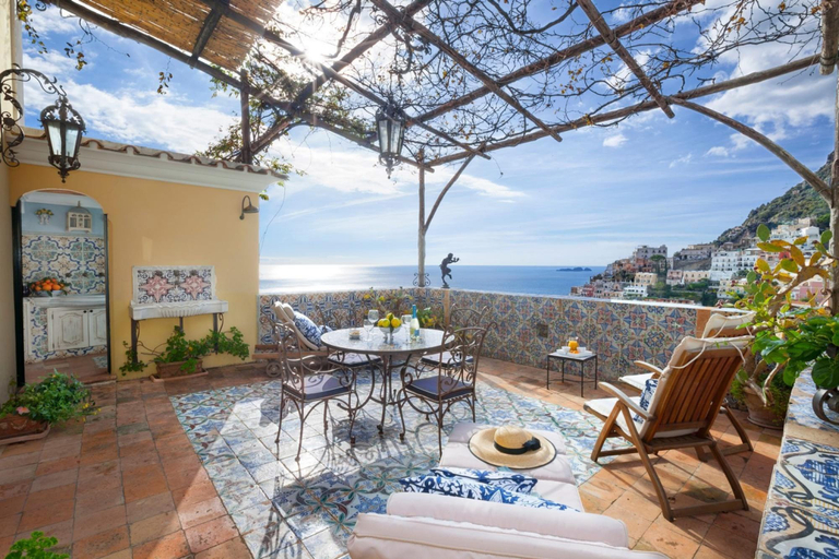 Room 2, Palazzo Crocione in Positano, Salerno