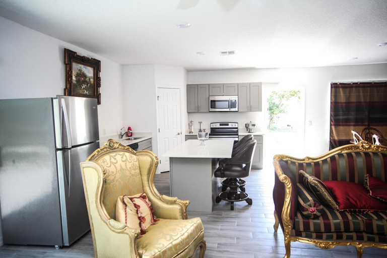 Others 5, A beautiful queen bedroom, Orange