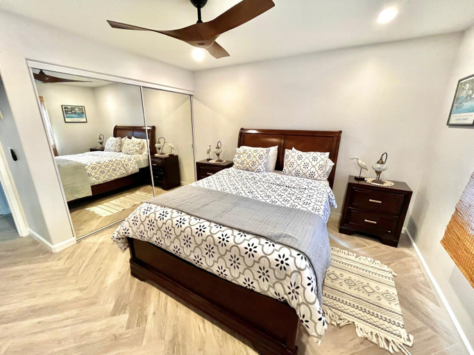 Others 2, Modern Hamilton Cove Villa w/golf cart, Los Angeles