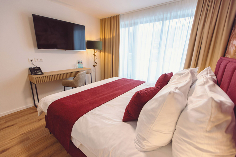 Bedroom 3, Hotel am Rathaus, Freiburg im Breisgau