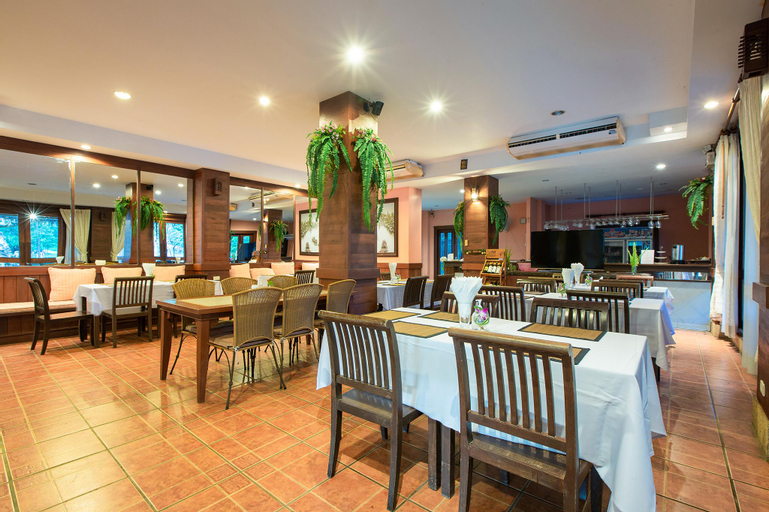 Food & Drinks, Parntel Khao Yai, Pak Chong