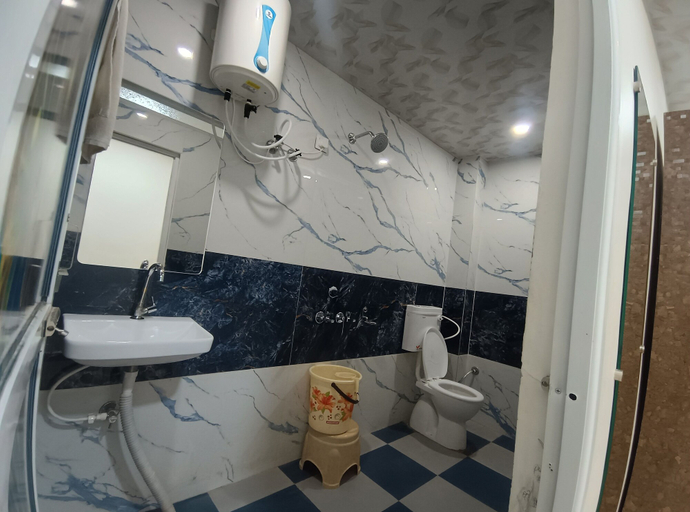 Bathroom 4, Hotel Shree Balaji, Ujjain