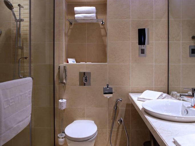 Bathroom 4, Centro Al Manhal Hotel by Rotana, Abu Dhabi City