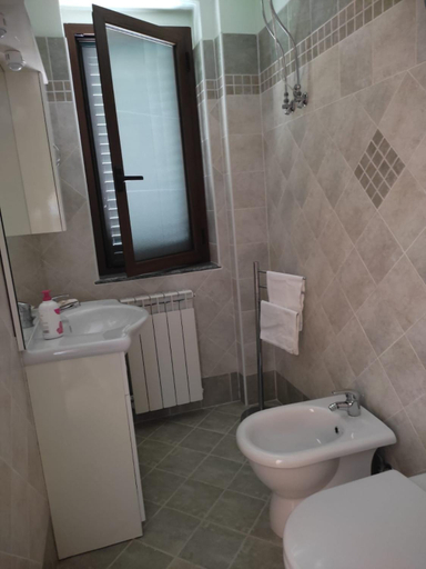 Bathroom 3, B&B Girasole, Salerno