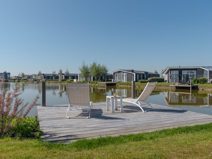 Exterior 4, Zeeland Retreat w/ Terrace, Kapelle