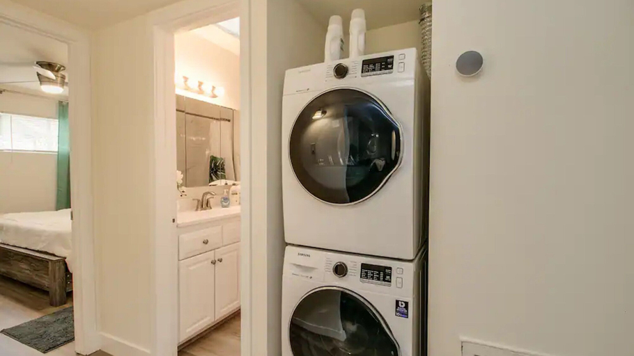 Bathroom 3, Remodeled 2 Bdrm w/ Yard in Old Town Scottsdale!, Maricopa