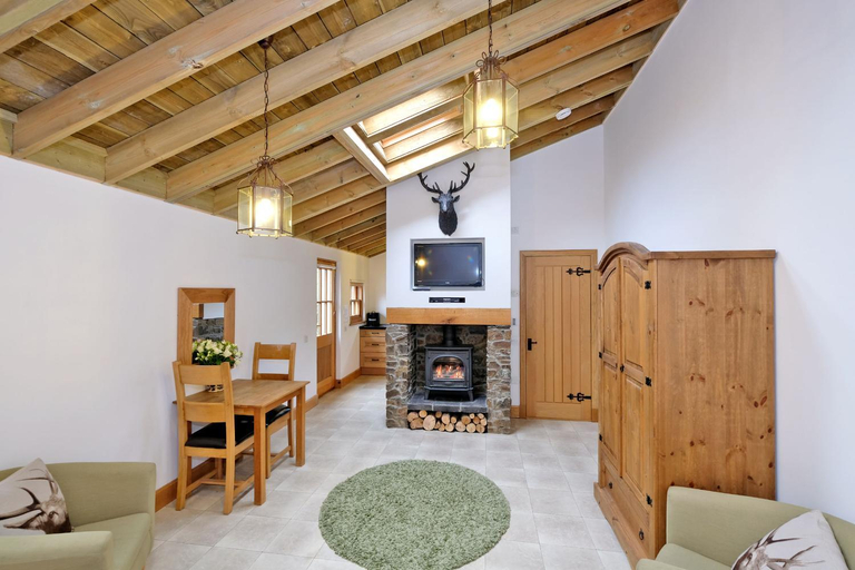 Others 3, Entire unique tiny house - Moss Cabin, Aberdeenshire