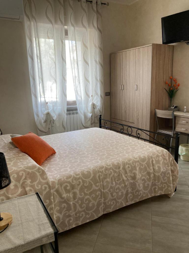 Others 2, A CASA DI ROSY, Campobasso