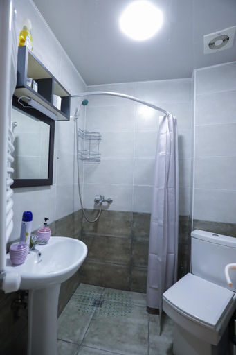 Bathroom 2, Hotel Sagu, Tskaltubo