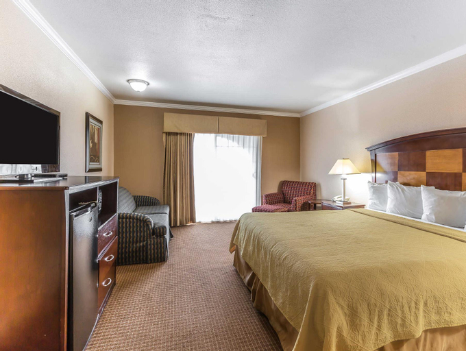 Bedroom 10