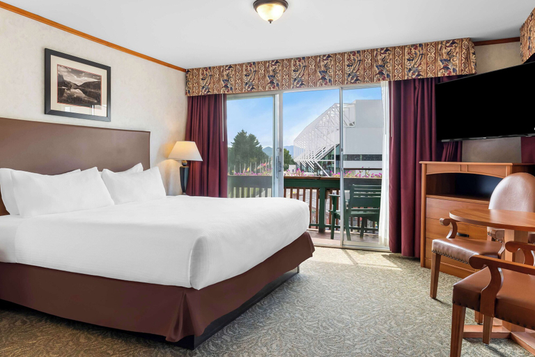 Bedroom 3, Best Western Adirondack Inn, Essex