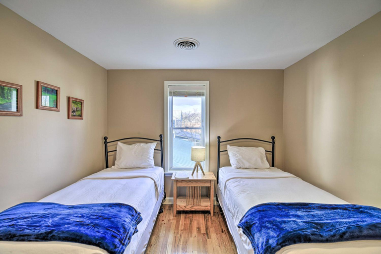 Bedroom 2, Cozy Damascus Apartment w/ Great Views!, Washington