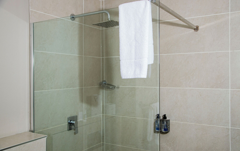 Bathroom 3, Two Rivers Hotel, Chobe