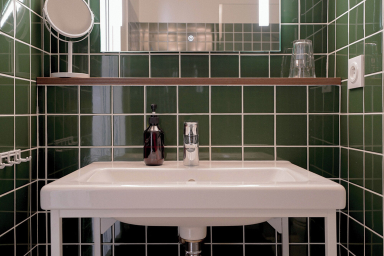 Bathroom 4, ALFRED HOTELS Compiègne, Oise