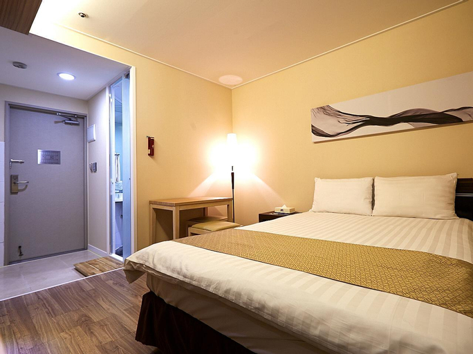 Bedroom 17
