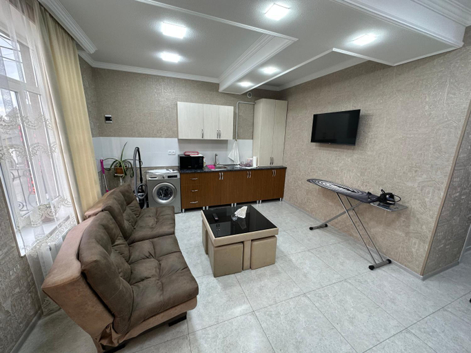 Others 4, Hotel Elit, Ninotsminda