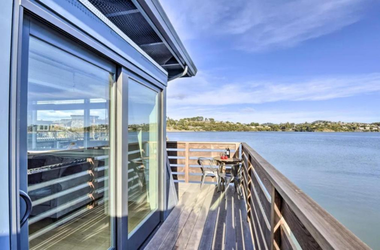 Others 4, Floating Condos of Commodore 11, Marin