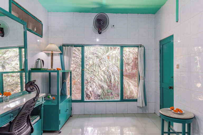 Bathroom 6