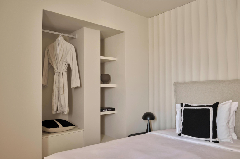 Bedroom 5, Finders Top Floor Apartments, Attica