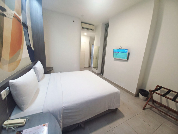 Bedroom 8
