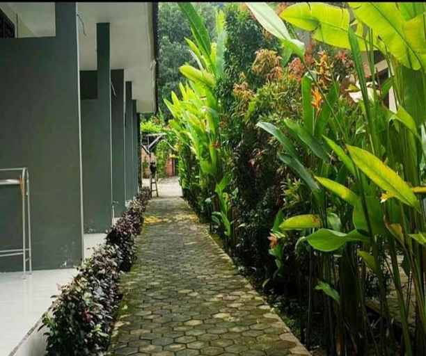 Others 3, Tiffany Garden, Lombok