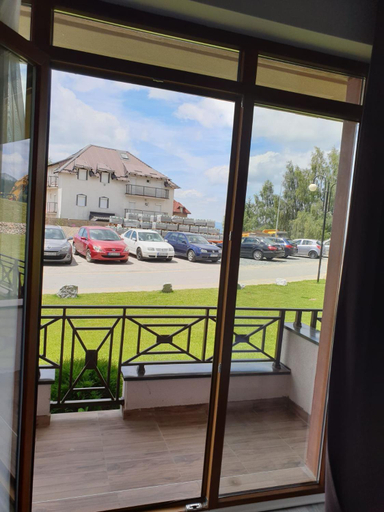 Others 3, Apartmani Dzankovic, Raška