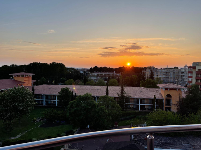 Others 5, Admiral Plaza, Nesebar