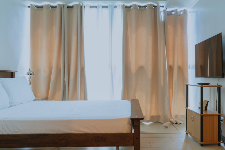Bedroom 2, Uptown Park Suites Tower 1, Taguig