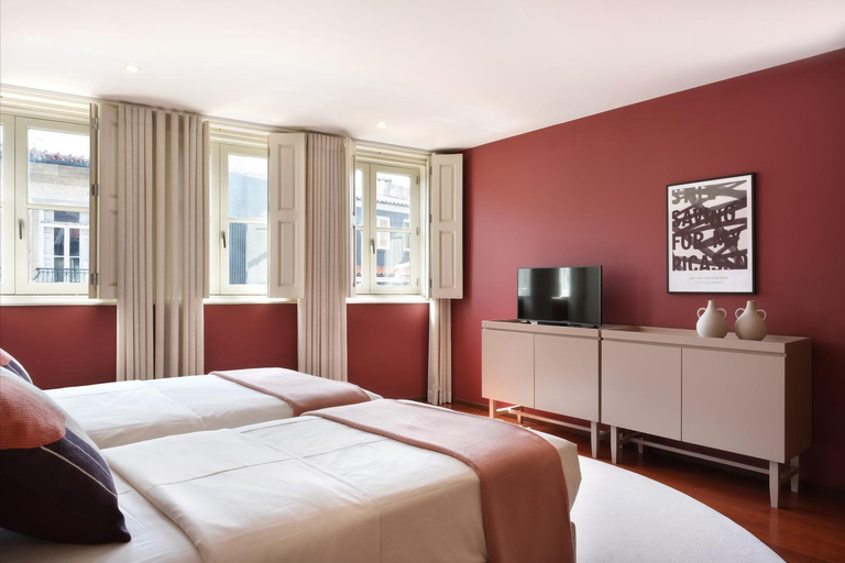 Others 4, Nº150 Apartment Triplex with Suites and Terrace, Braga