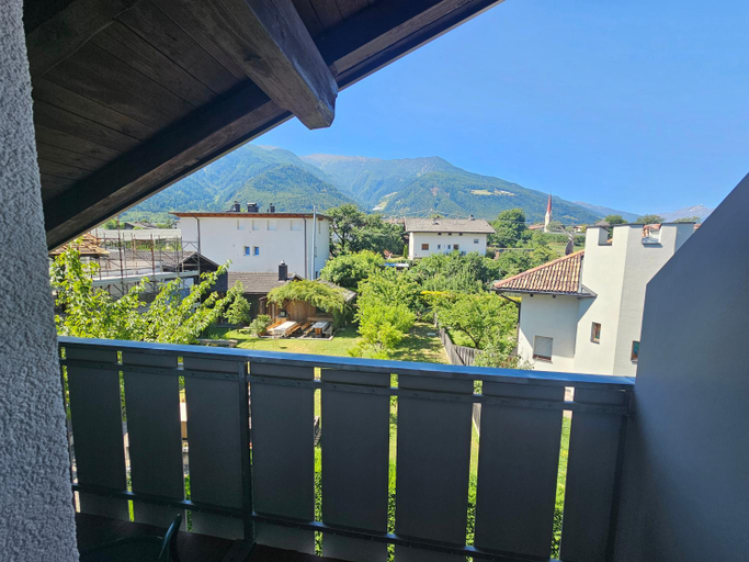 Others 2, Haus Beim Seppl, Bolzano