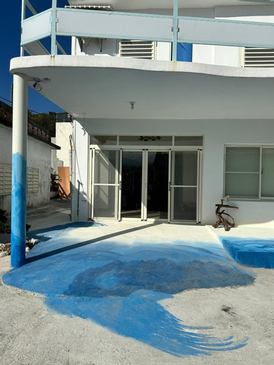 Exterior 8