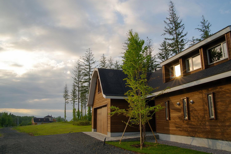 Exterior & Views 1, Biei Villa Rubeshibe Hill, Biei