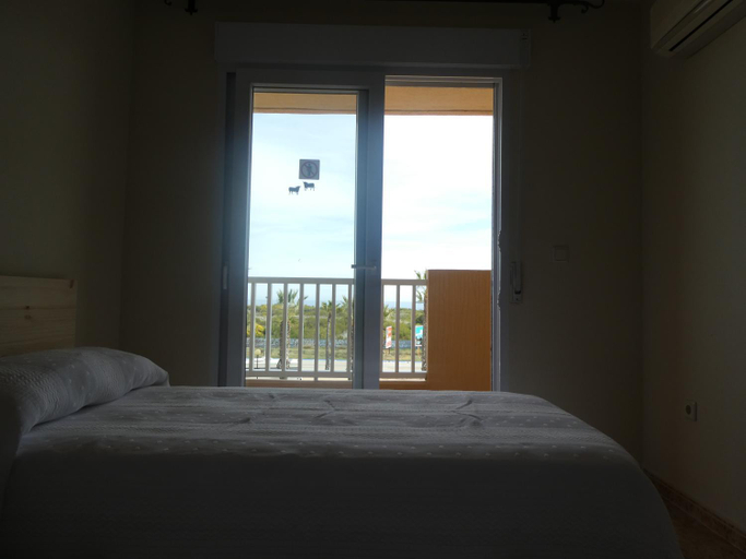 Bedroom, COMFORT SUITE La Manga, marina & beach, Murcia