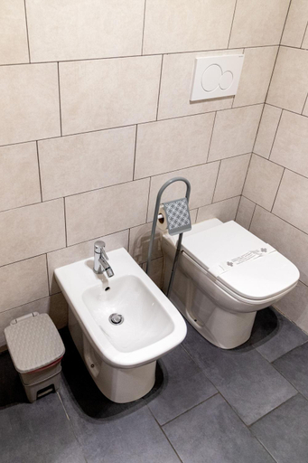 Bathroom 3, Sannio Apartment - near Metro San Giovanni by RHR, Rome
