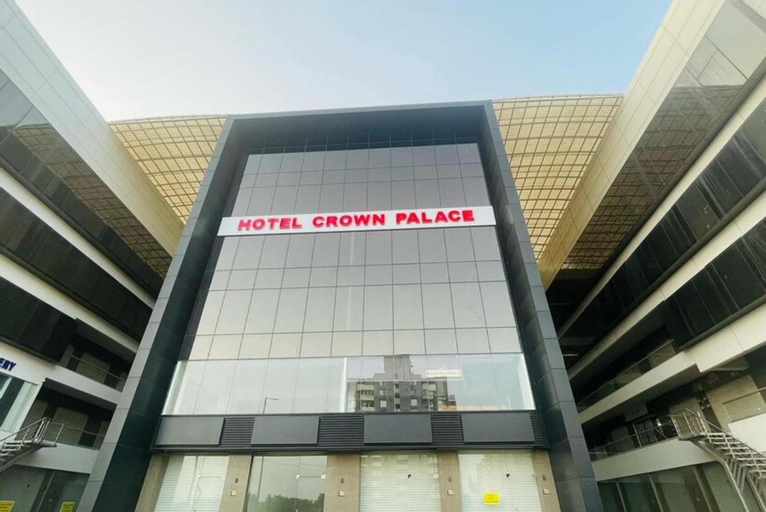 Hotel Crown Palace, Surat