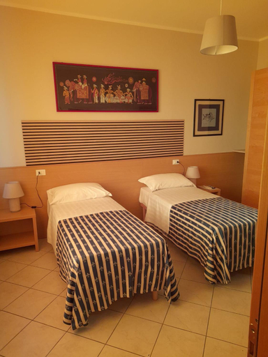 Others 3, vasco rent rooms, Mantua