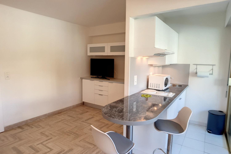 Others 5, HENRI CAMILLE REAL ESTATE - Latour - Studio 150m Martinez, Alpes-Maritimes