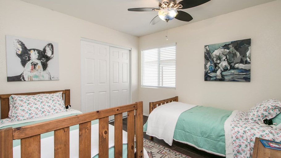 Bedroom 3, Scottsdale Kierland 3 Bdrm With Sparkling Pool!, Maricopa